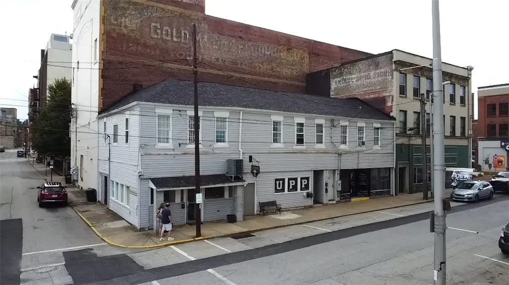 10-16 Beeson Boulevard , Uniontown