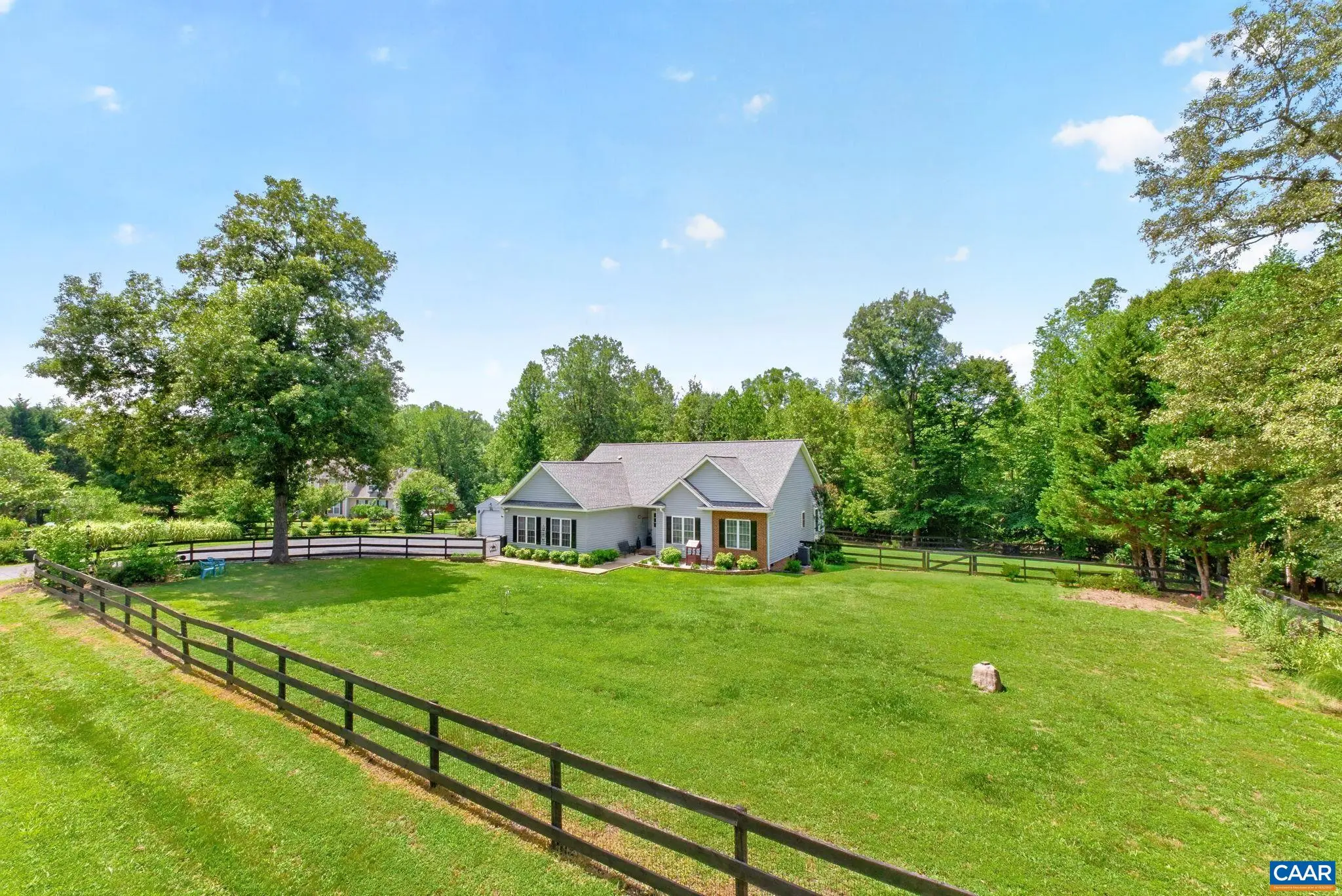 378 Keswick Glen Dr, Keswick