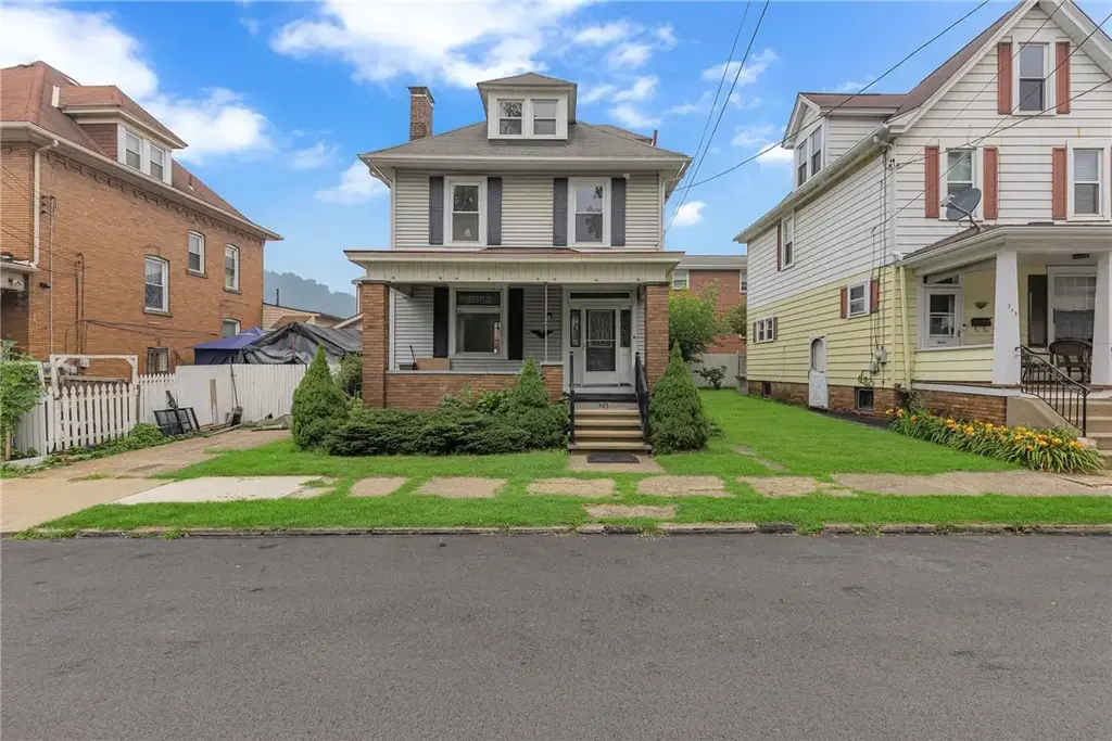 303 6th Street , New Brighton