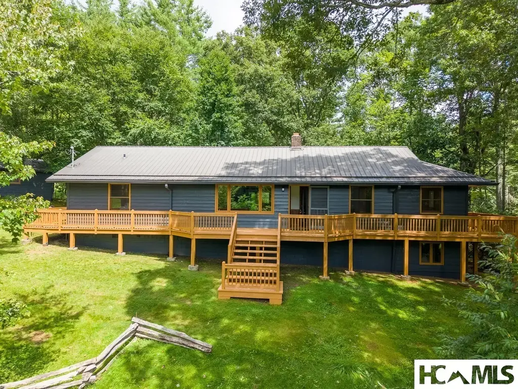 116 Shady Rest Road, Cullowhee