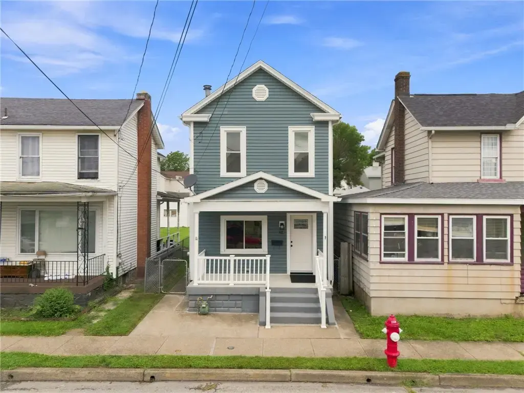 218 Loyalhanna Avenue , Latrobe