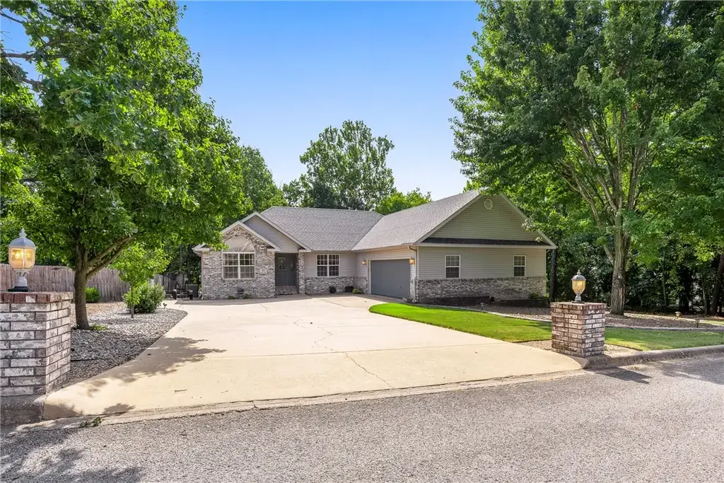 13 Morganshire Drive, Bella Vista