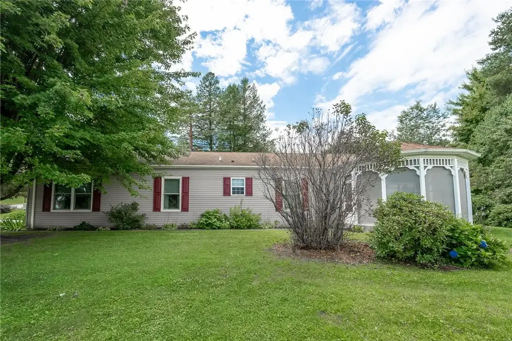 116 Mallet Hill Court , White