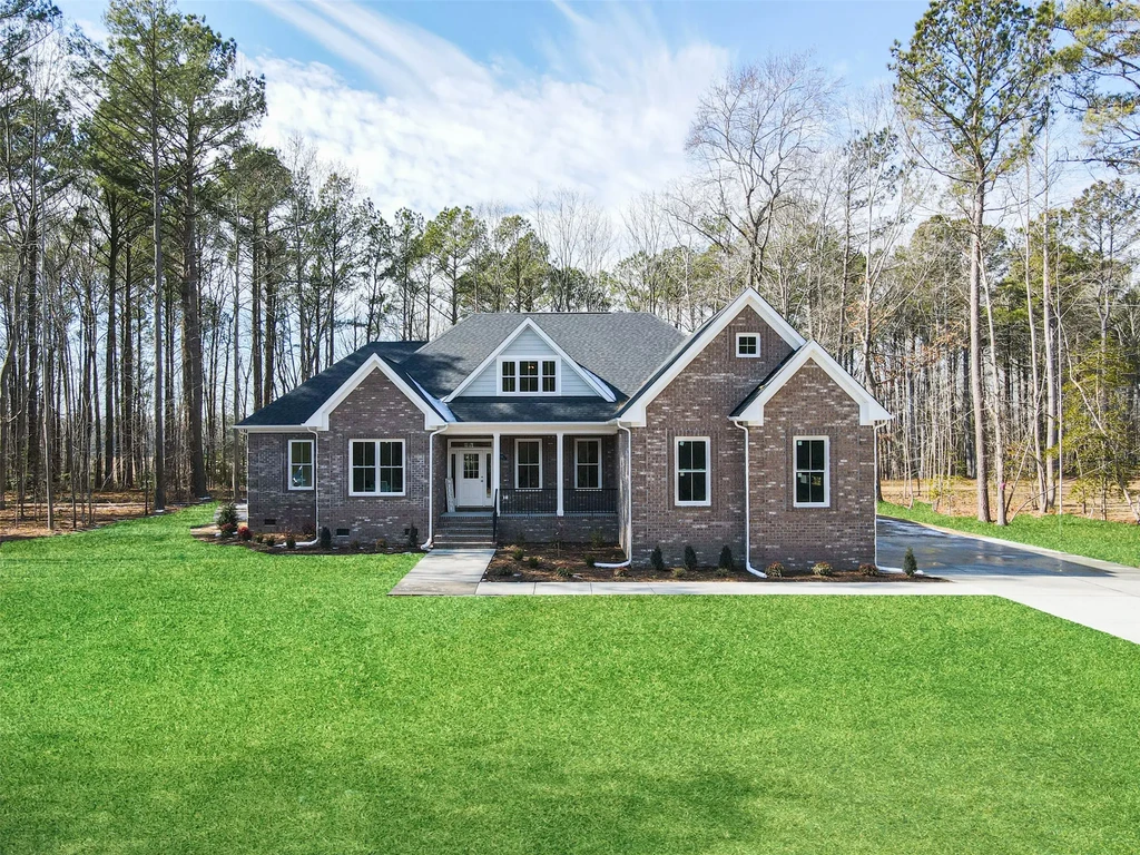 1312 Creekway Drive, Smithfield