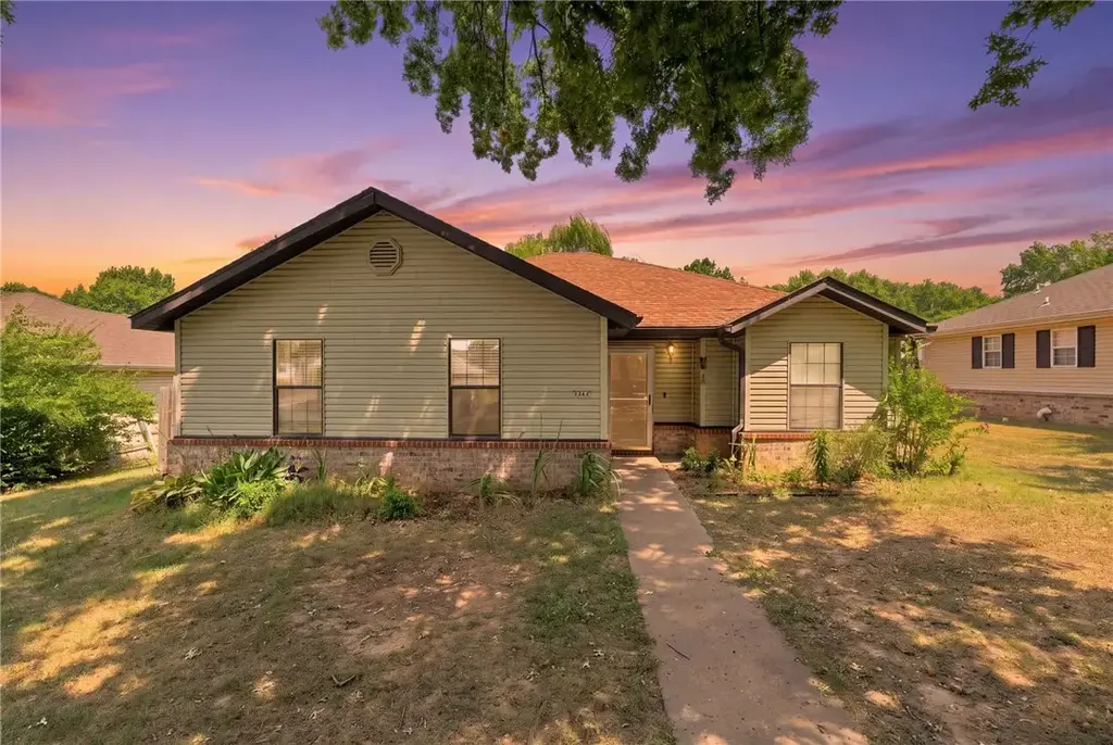 5664 W Legacy Street, Fayetteville