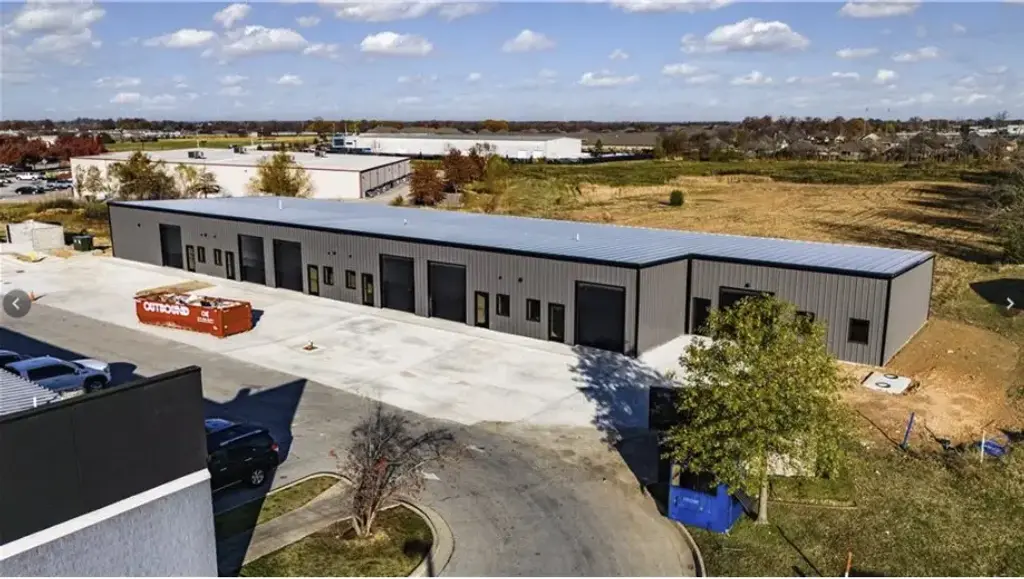 1012 E. Henri De Tonti Boulevard A, Tontitown