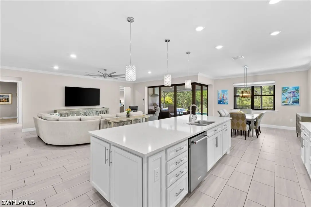 Photo of 6907 Cocoplum Street, Naples FL