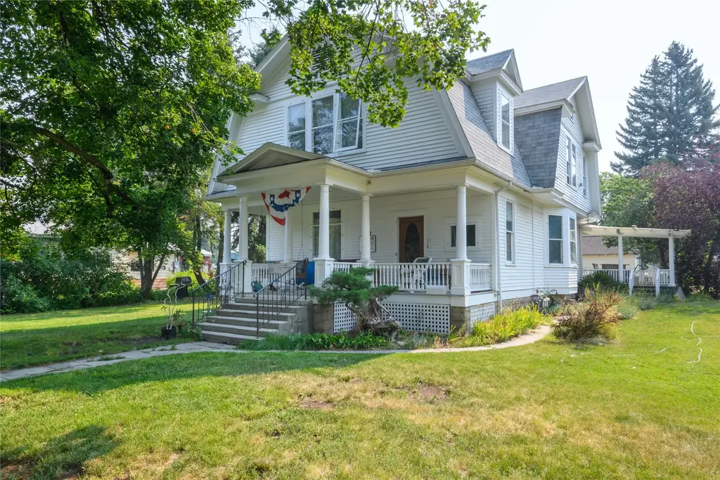 210 Church Street, Stevensville