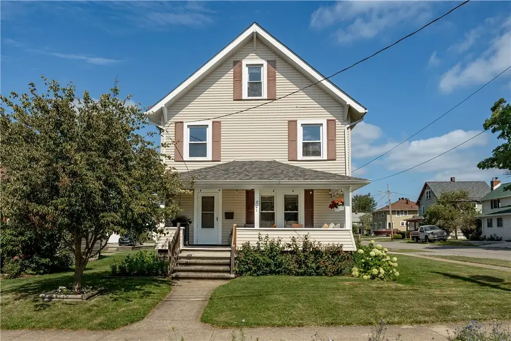 801 Stewart Avenue , Grove City Boro