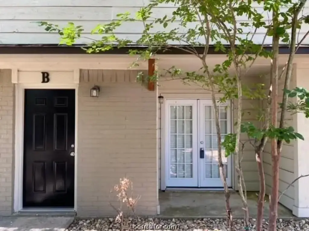 1401 Airline B Drive B, College Station