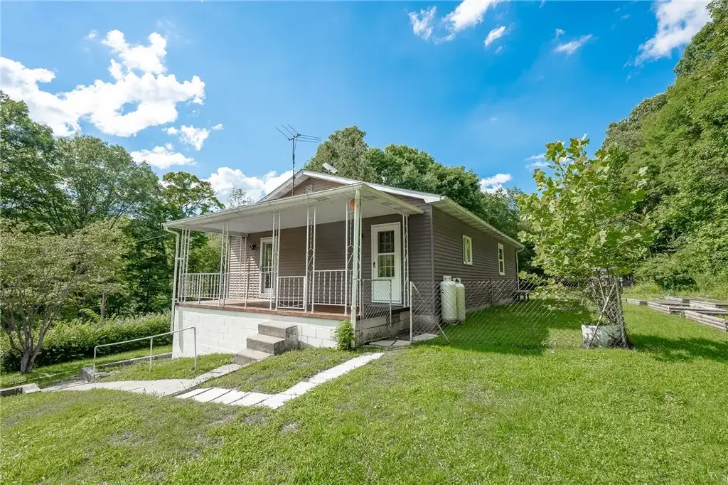 584 Pumphouse Road , E/W Wheatfield