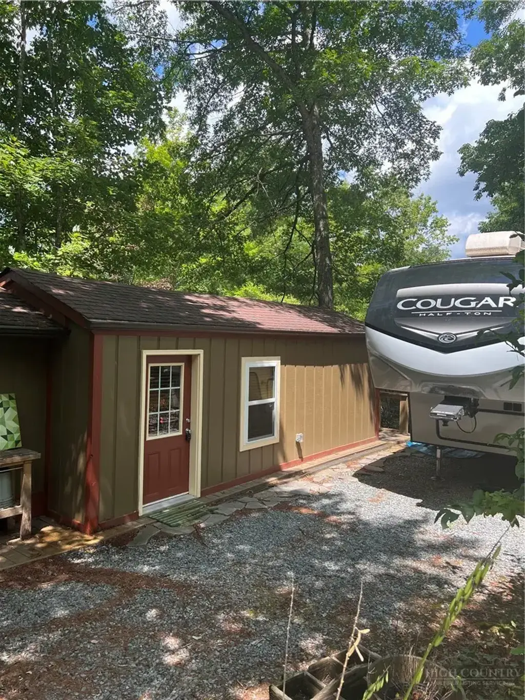 21 Dogwood Lane, Newland