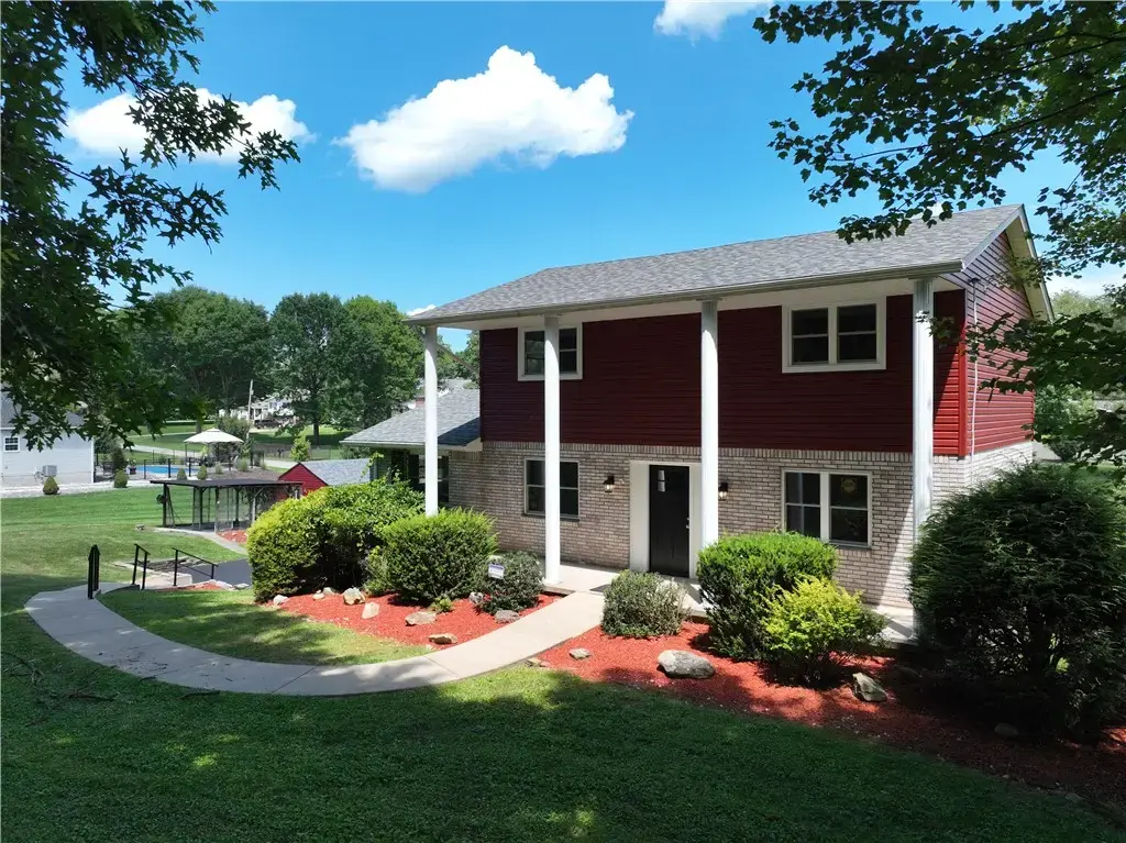 135 Willow Street , Luzerne