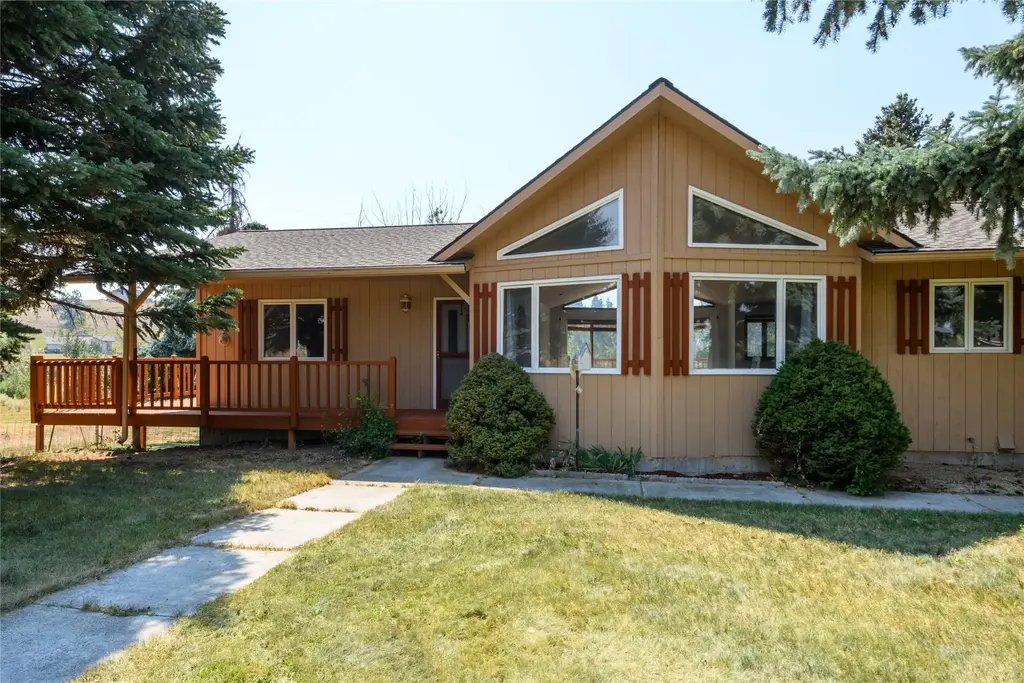 607 Eight Mile Creek Road, Florence