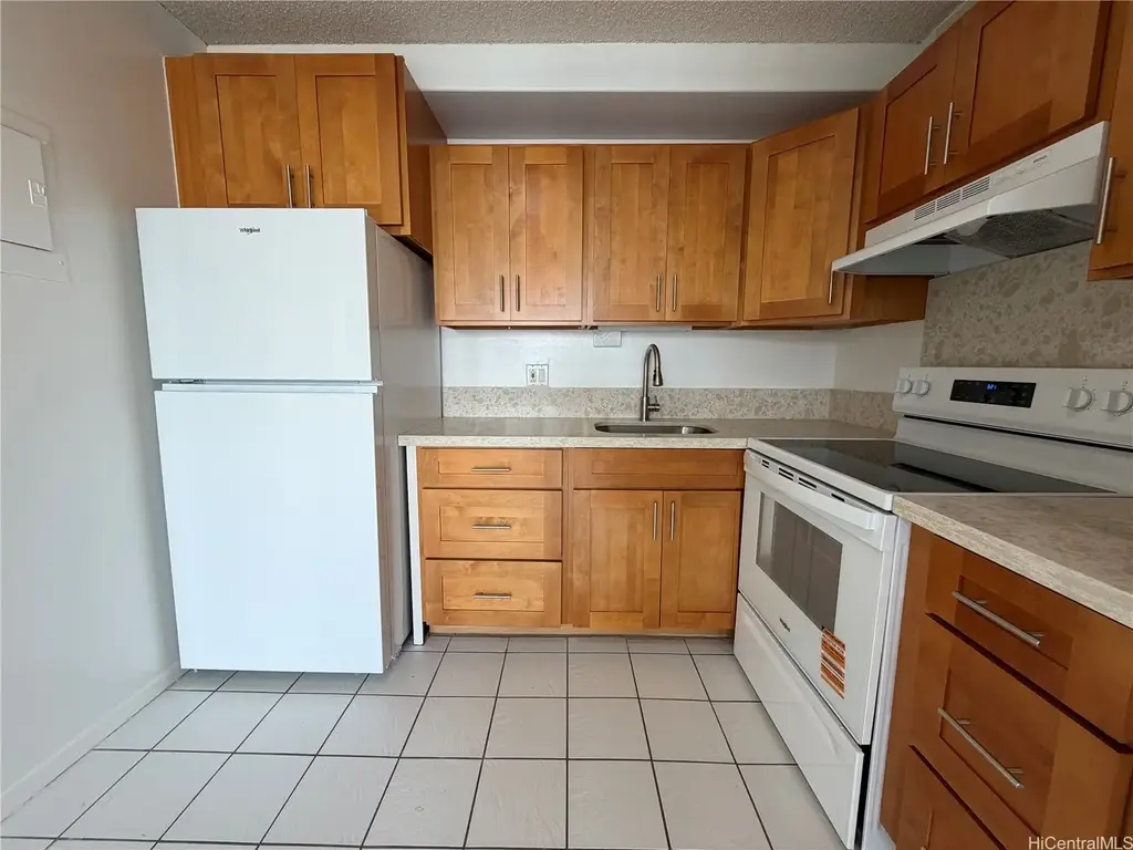 2240 Kuhio Avenue # 1002, Honolulu