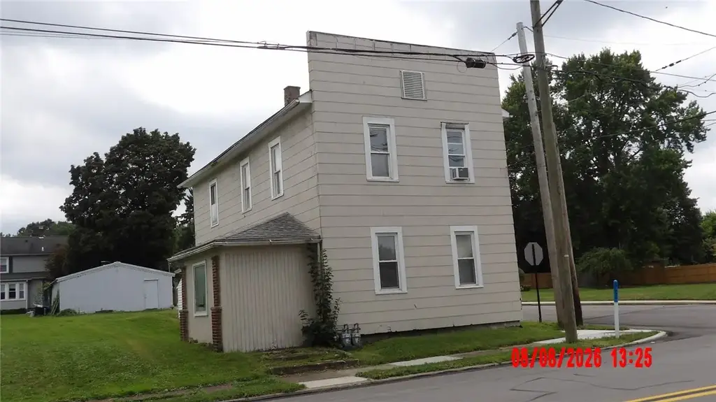 1041 Ridge Avenue , Sharpsville