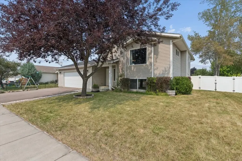 55 Rockefeller Drive, Kalispell