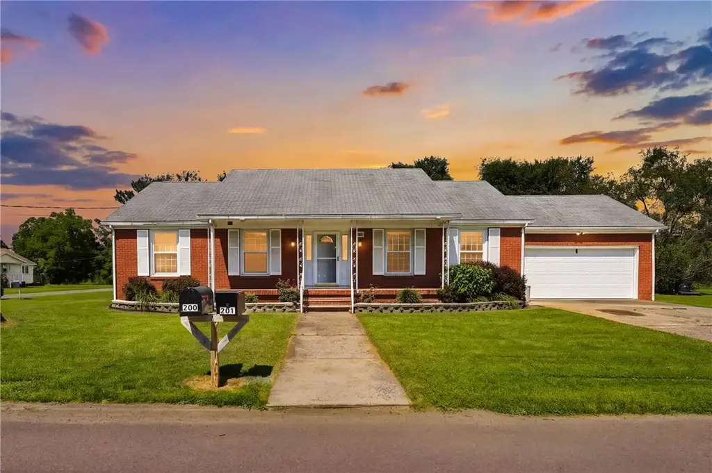 201 Second Avenue, Meyersdale Boro