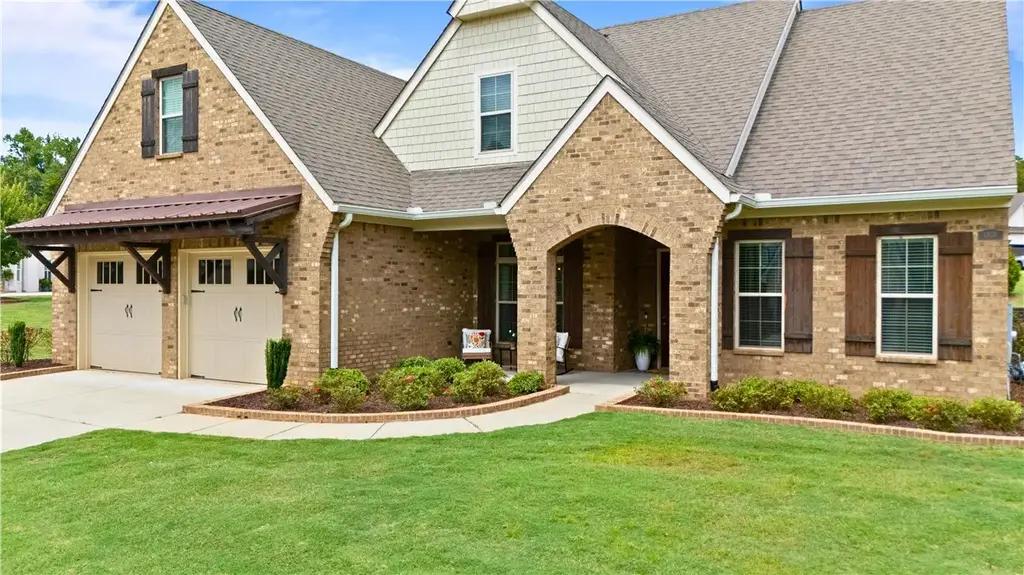 1305 Spring Lakes Crossing, Opelika