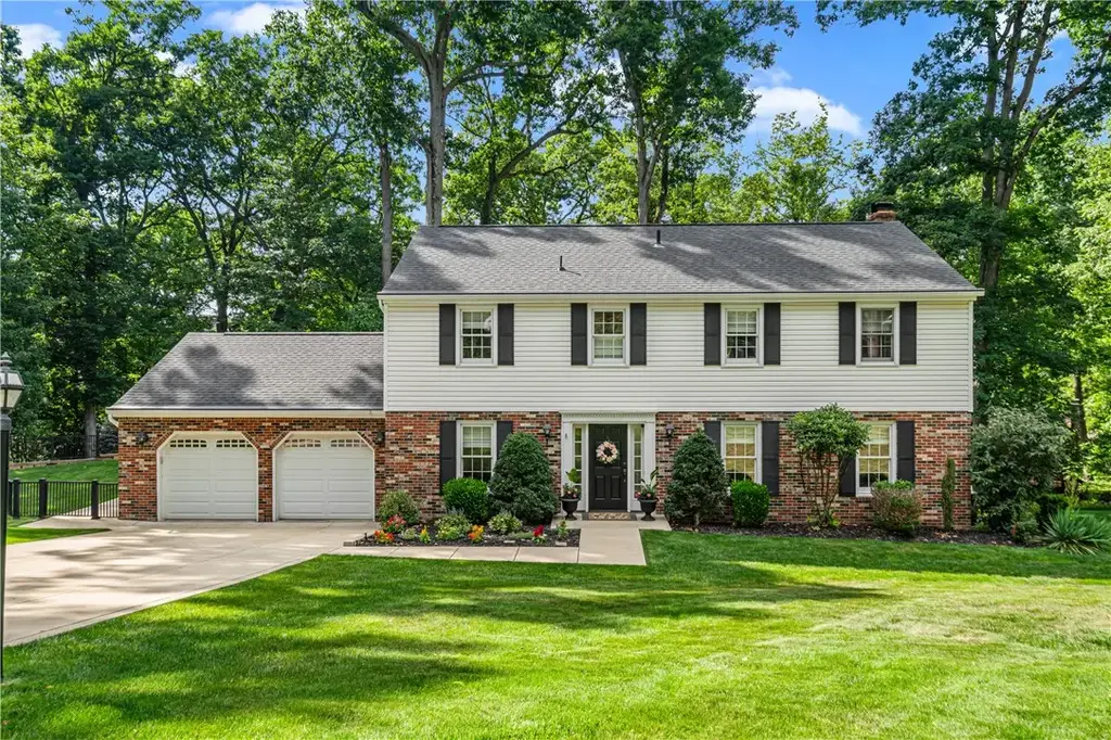 109 Lyndon Lane , Economy