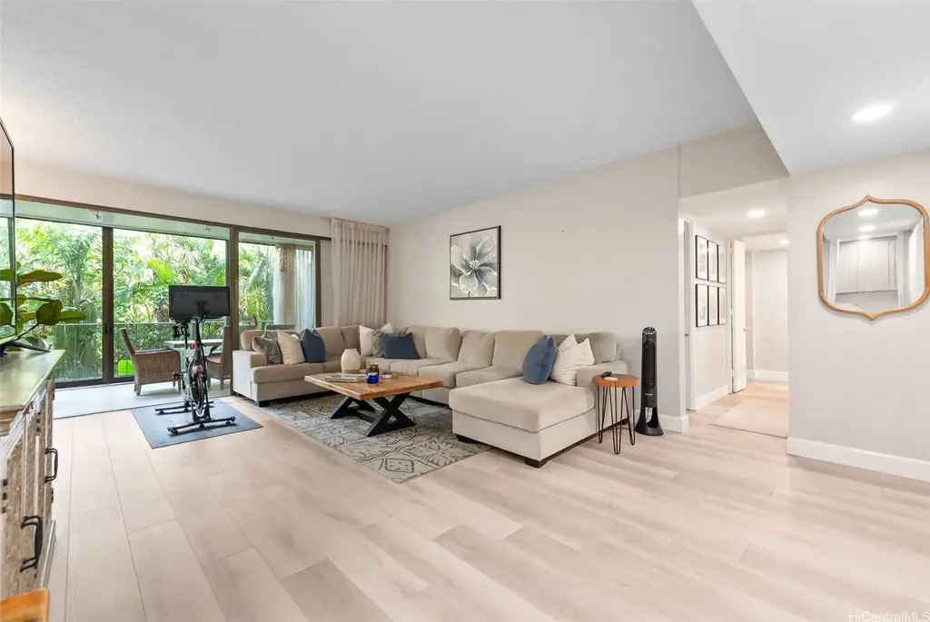 4999 Kahala Avenue # 202, Honolulu