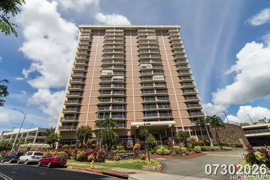 98-450 Koauka Loop # 704, Aiea