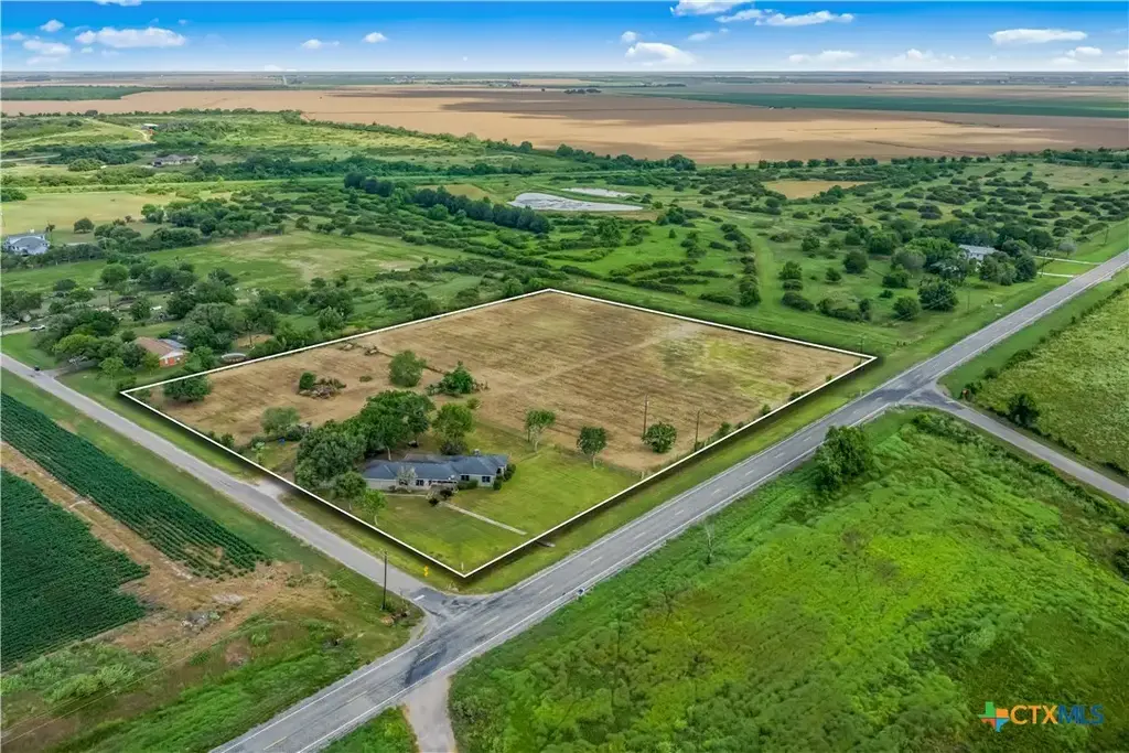 39 Woods Road, Port Lavaca