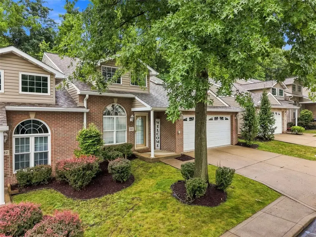 580 Newport Drive , Penn Hills