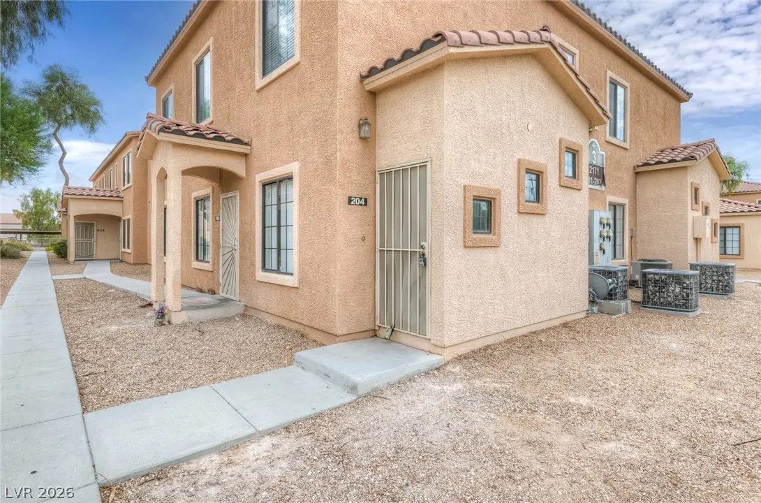 Photo of Listing #2807454