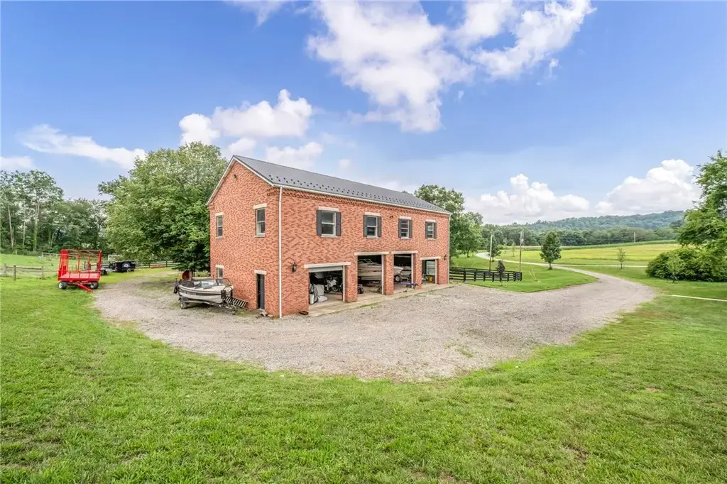 2318 Fleming Road , Shelocta