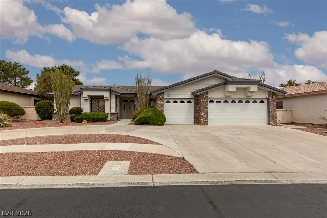 Photo of Listing #2807633