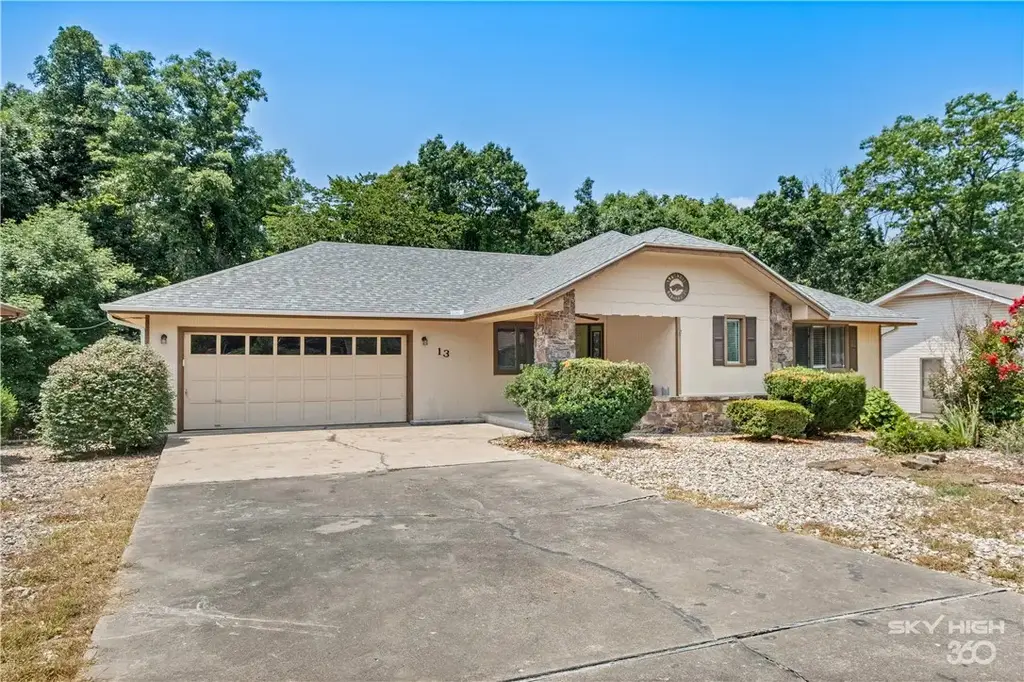 13 Yarmouth Drive, Bella Vista