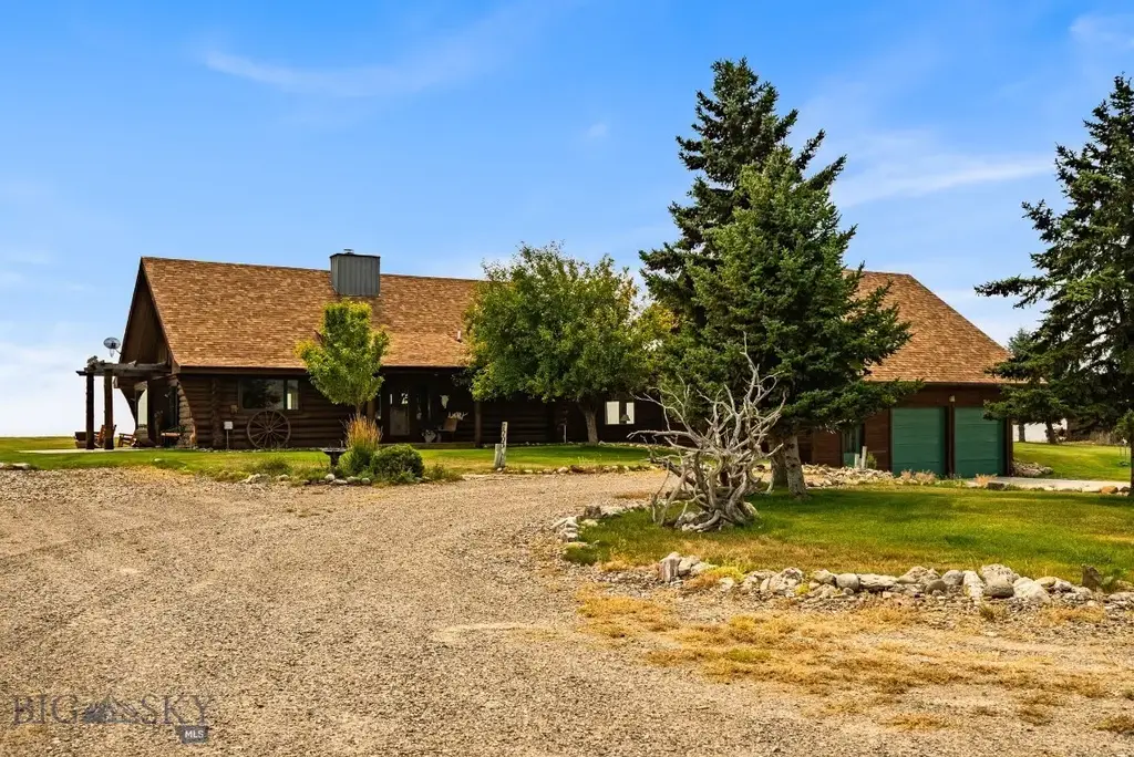 7203 Round Mountain Road, Belgrade