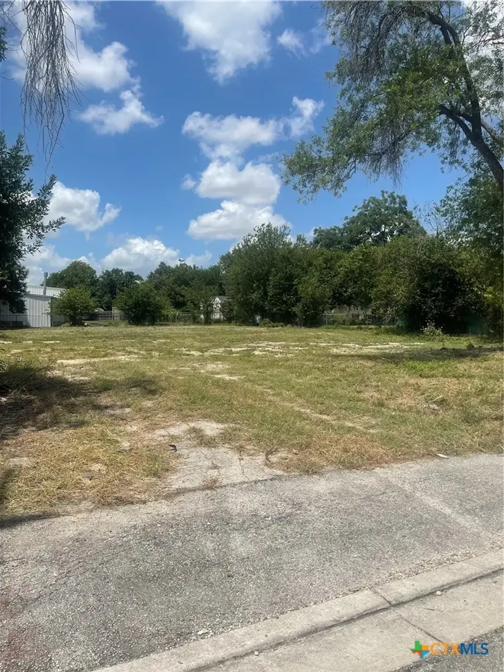 1350 Huisache Avenue, New Braunfels