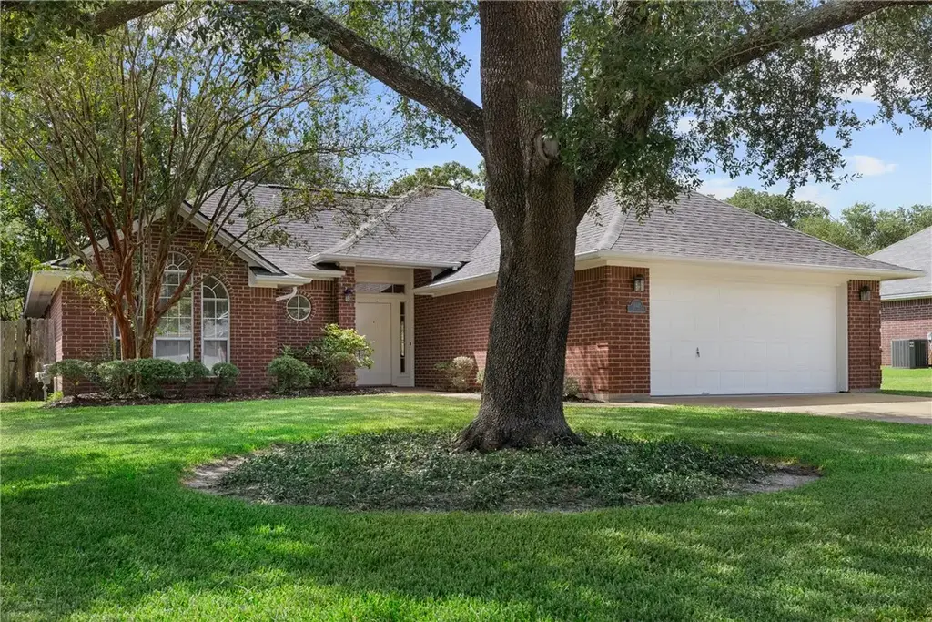 602 Yorkshire Drive, College Station
