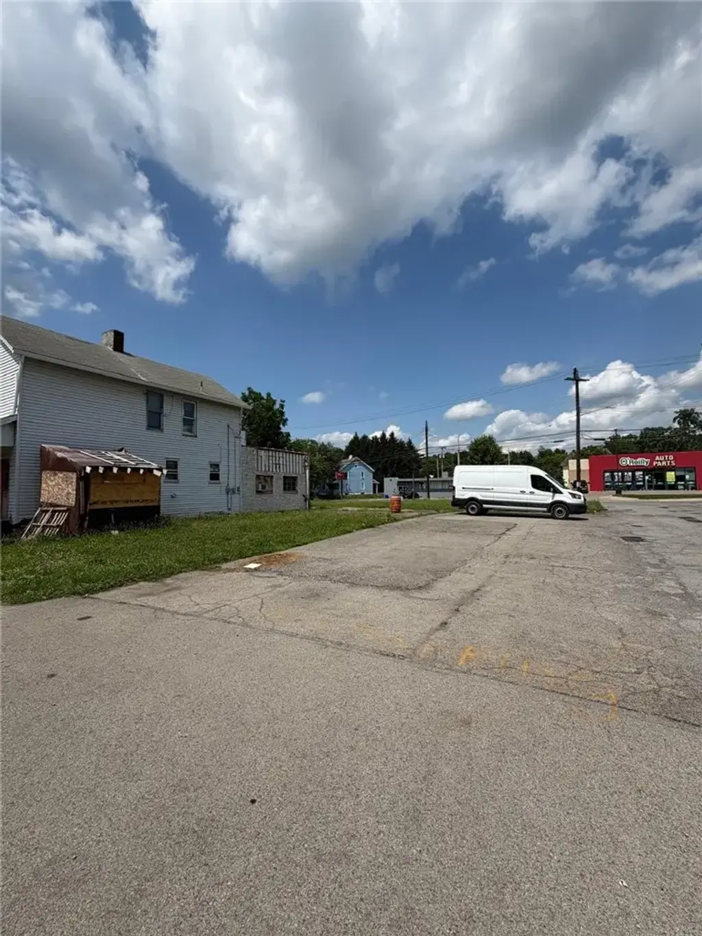 709 West Avenue , New Castle