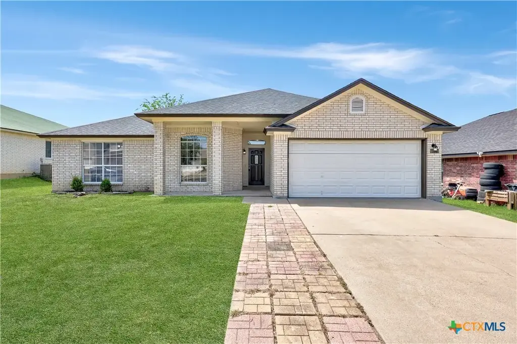 4408 Twin Oaks Circle, Killeen