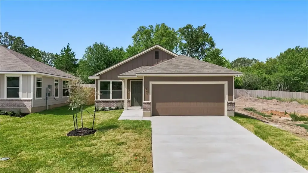 1643 Lucky Street, Bryan