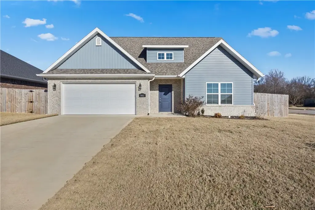 5802 Sw Teppee Avenue, Bentonville