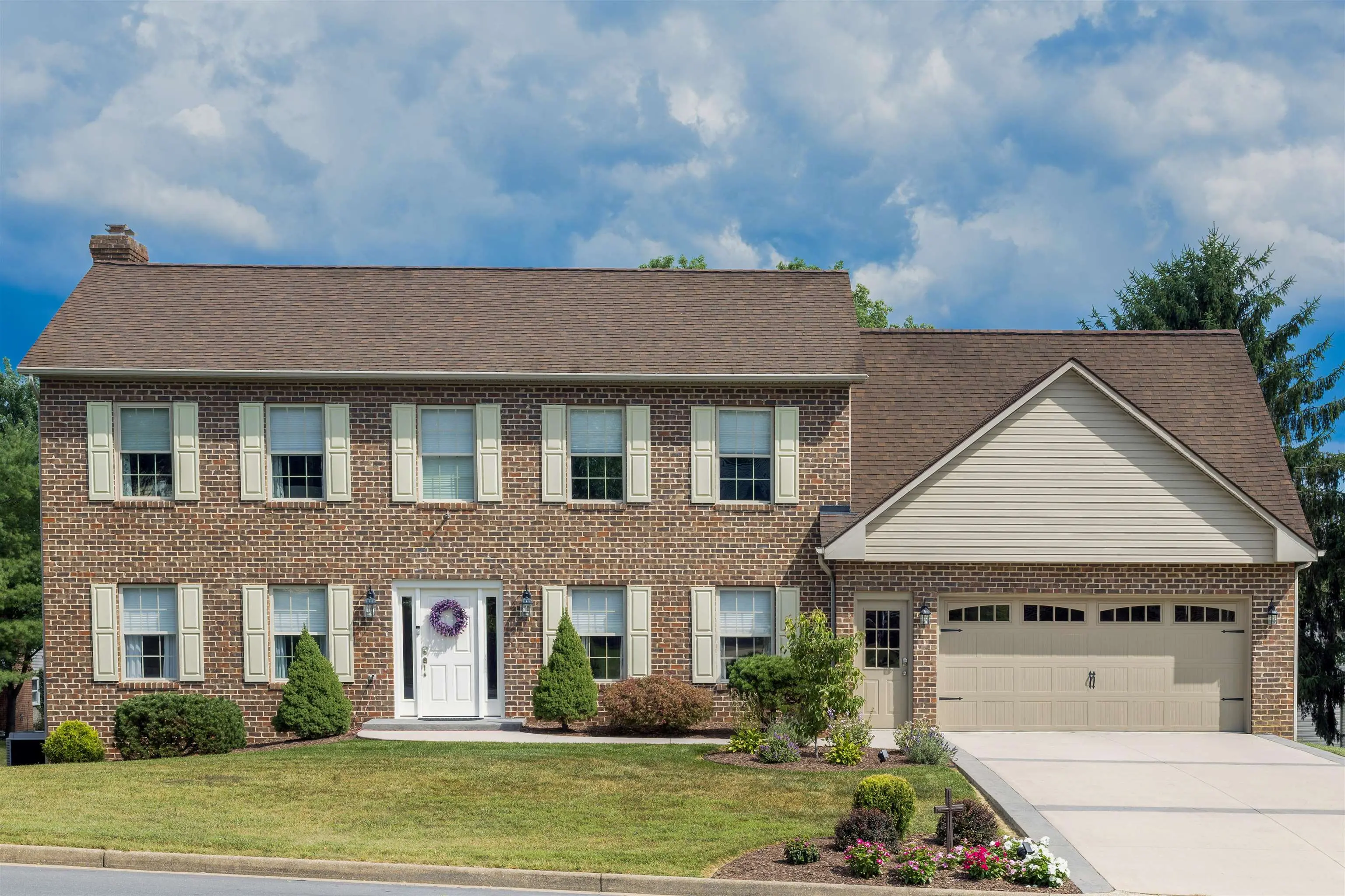 105 Amber Ln, Bridgewater