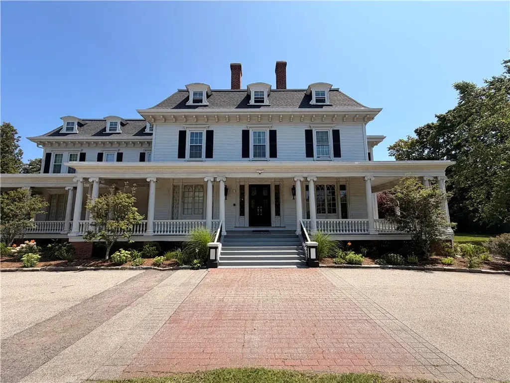 412 Bellevue Ave # 3, Newport