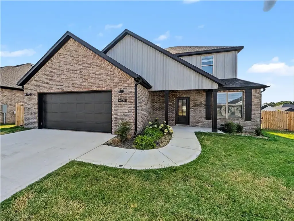 4832 Hawk Street, Springdale