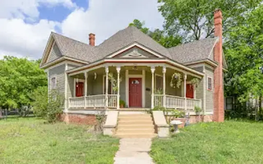 500 N Washington Avenue, Bryan