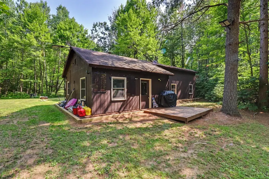 6174 Clevelands Ln, Conover