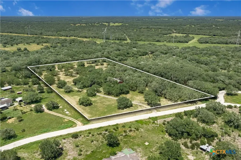 788 Goliad North, Goliad