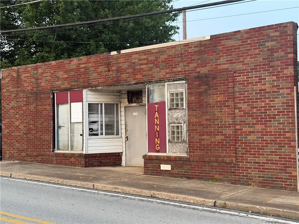 138 Republic Road , Brownsville