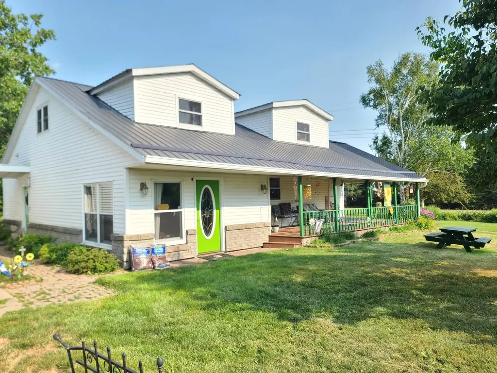 W5410 Old 8 Rd W, Prentice