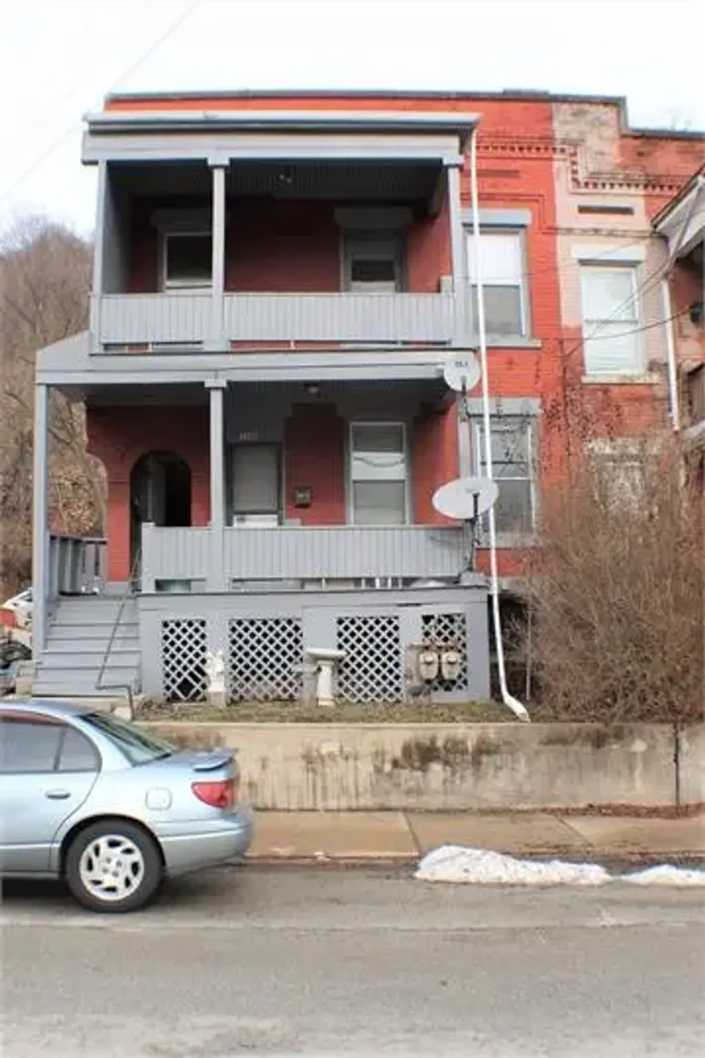 556 Middle Avenue , Wilmerding