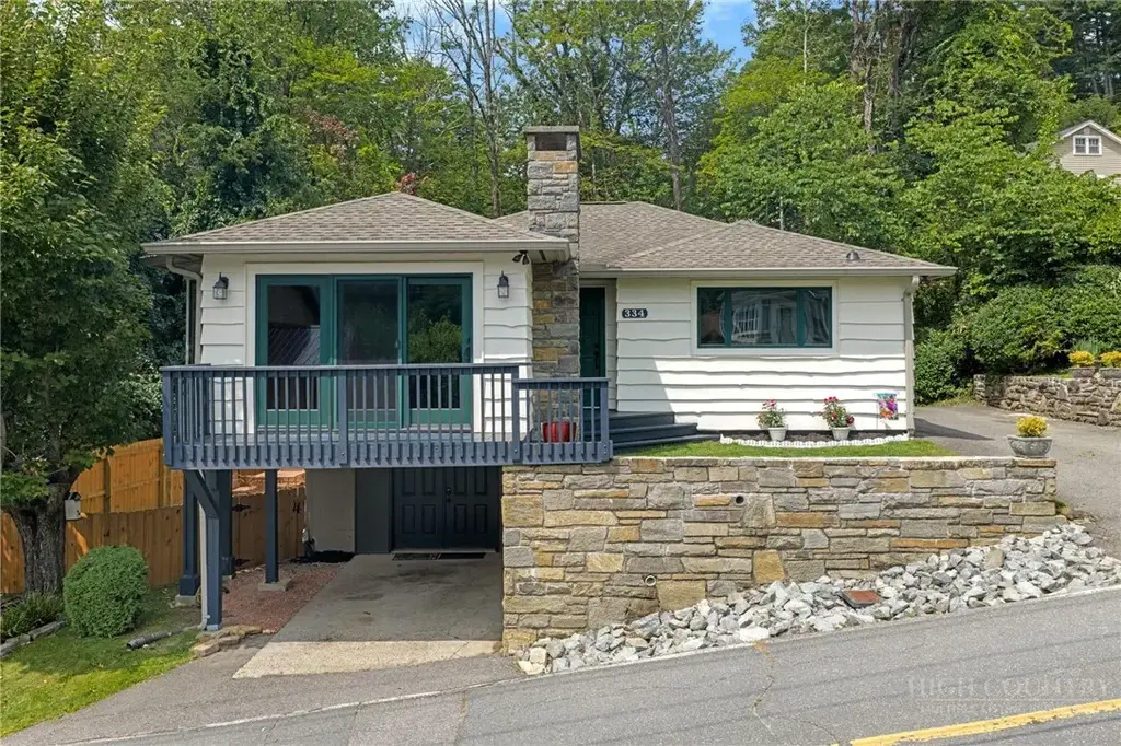 334 Hill Street, Blowing Rock