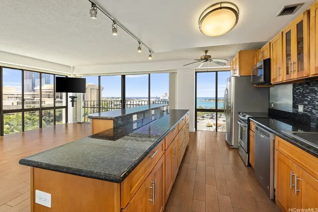 700 Richards Street # 809, Honolulu